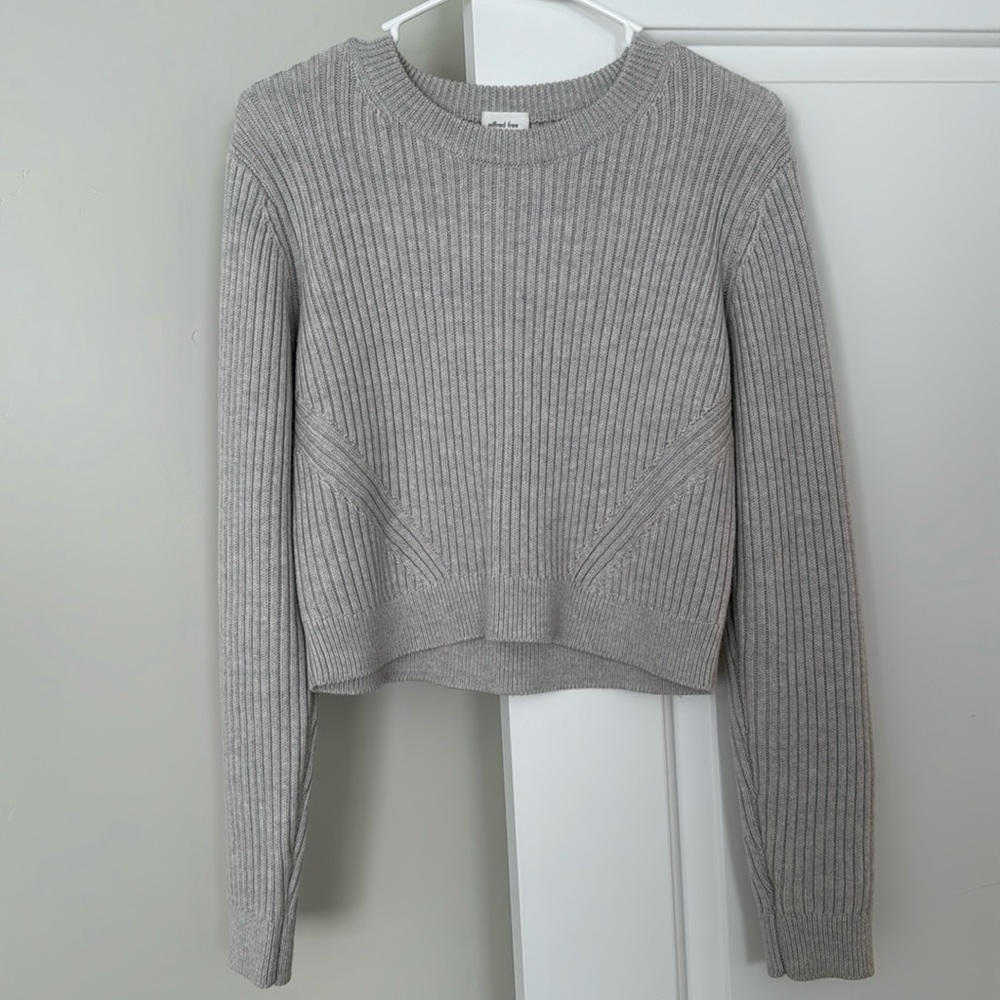 Aritzia sweater